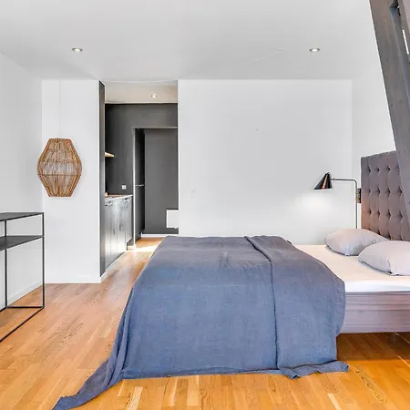 1 Bedroom Beautiful In Lägenhet Ebeltoft